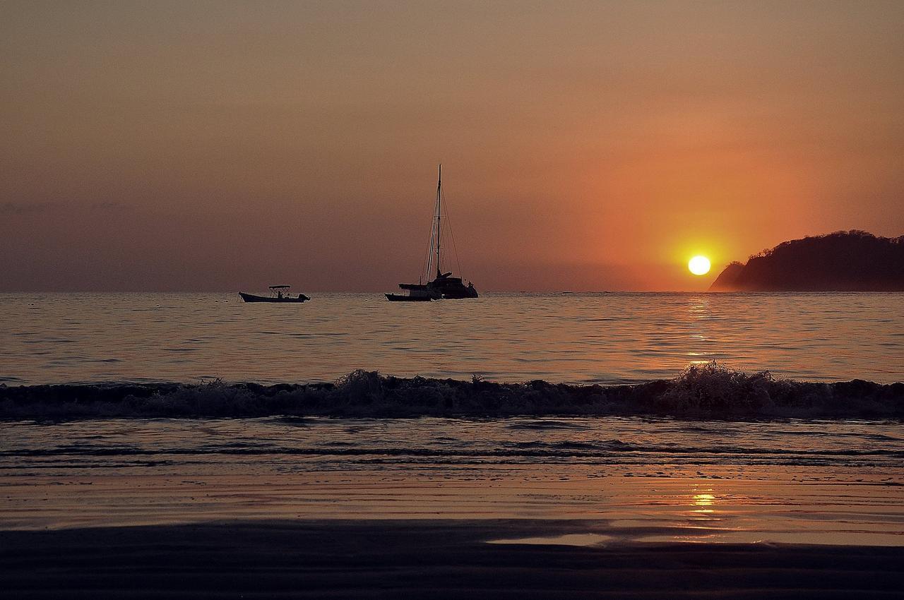 Sunset Chill Out Bed & Breakfast Sámara Екстериор снимка